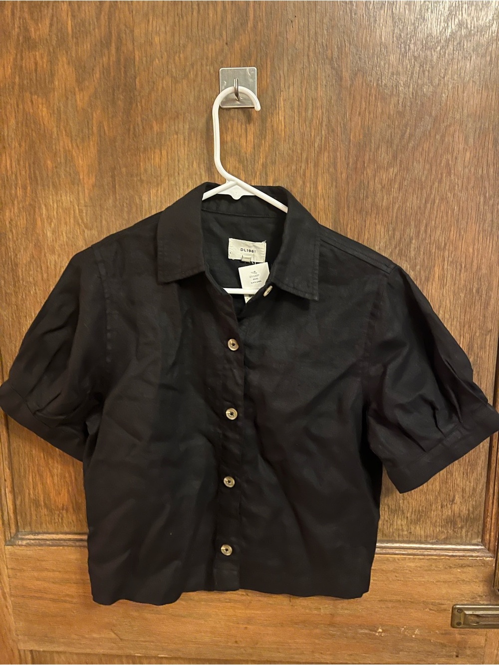 DL1961 Black Short-Sleeve Cropped Button-Down Shirt